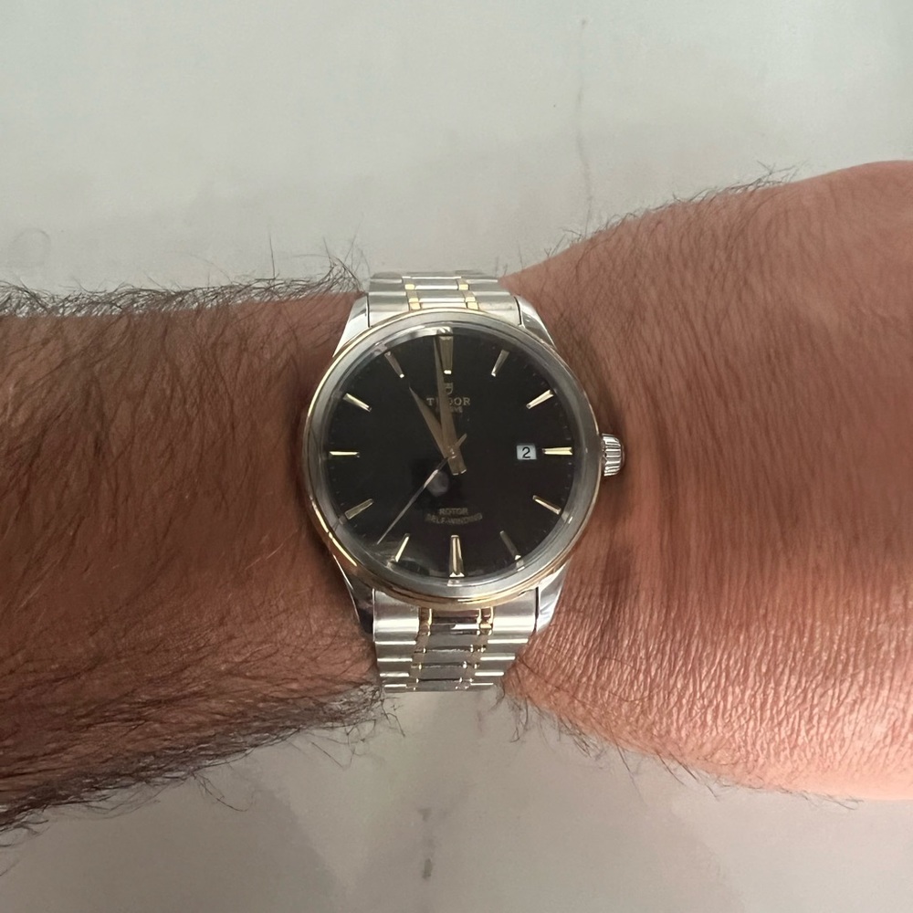 BNIB TUDOR WATCH! - Picture 3 of 9